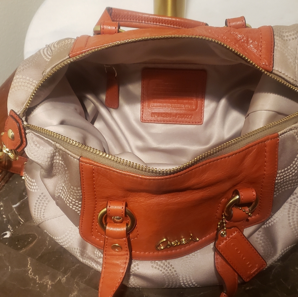 Coach handbag - Picture 3 of 5
